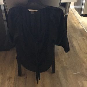 ****4$/20***Peter Nygard Blouse NWOT